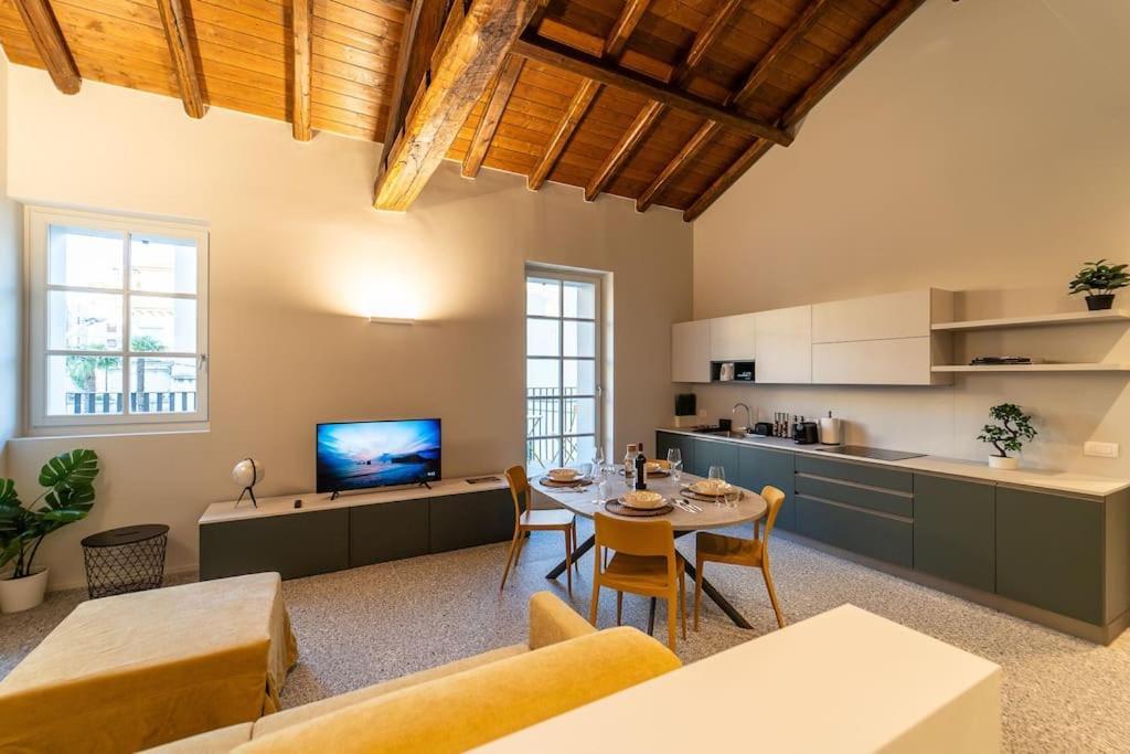 Апартаменти Elegante Loft A 200 A Metri Dal Duomo Комо Екстер'єр фото
